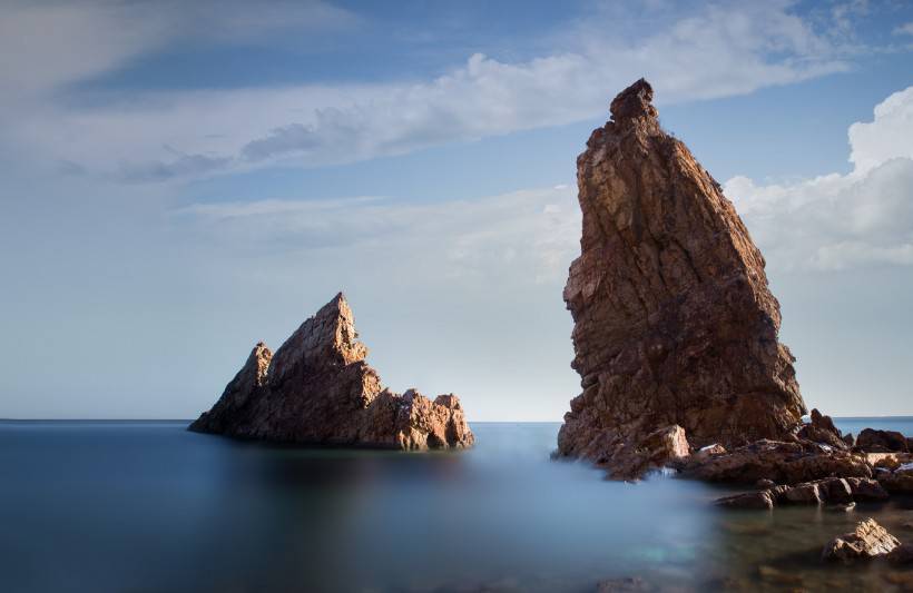 海邊礁石風(fēng)景圖片