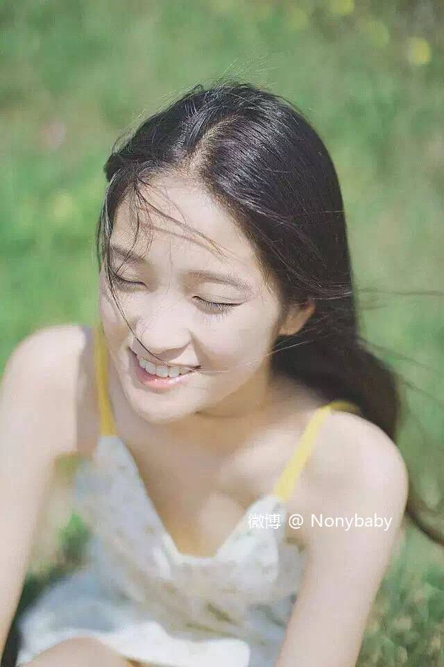 秒殺黃燦燦的校園女神Nonybaby 宅男們收好不謝