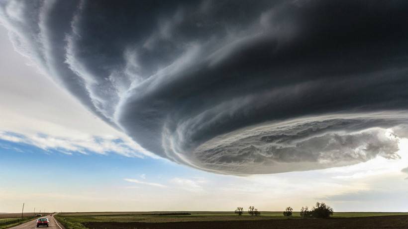 大自然龍卷風(fēng)桌面壁紙