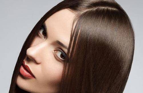 頭屑是怎么產(chǎn)生的 4招讓頭屑去無蹤