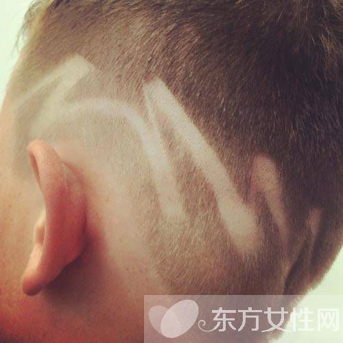 男生個(gè)性刀疤頭發(fā)型推薦 簡(jiǎn)約時(shí)尚的不二之選