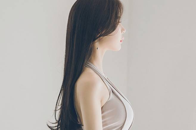 白發(fā)不能拔嗎 會(huì)越拔越多嗎還是染發(fā)會(huì)更好呢