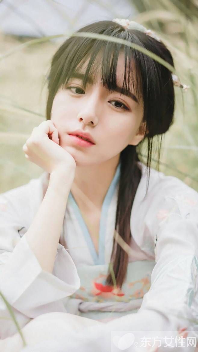 白發(fā)不能拔嗎 會越拔越多嗎還是染發(fā)會更好呢