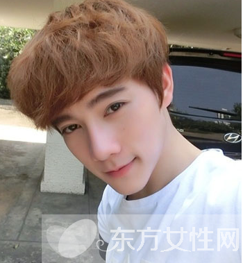 7款男士斜劉海發(fā)型 讓你更顯帥酷有范