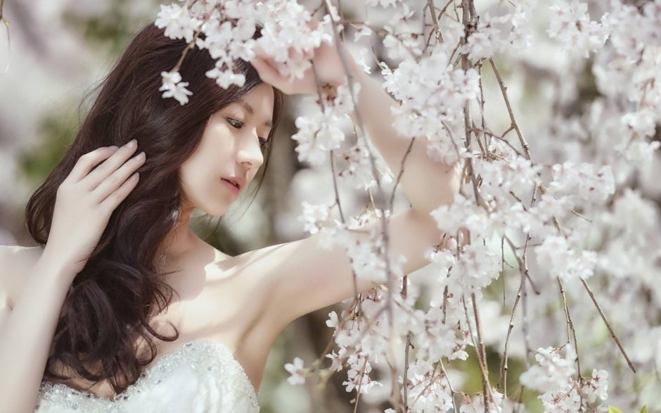 如何讓頭發(fā)變蓬松 教你正確洗發(fā)護(hù)發(fā)的步驟