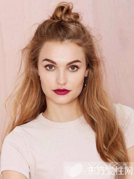 劉海尷尬期怎么辦 只需十招便能輕松解決