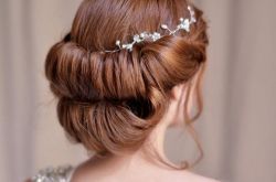 發(fā)型與發(fā)飾的完美搭配 時(shí)尚造型就是怎么簡(jiǎn)單