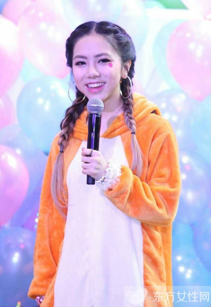 女神同款麻花辮發(fā)型 即使臺(tái)風(fēng)來了也不怕