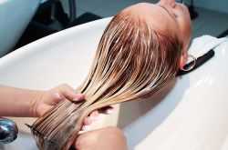 秋冬染燙頭發(fā)護(hù)理 怎樣燙后修復(fù)才有效