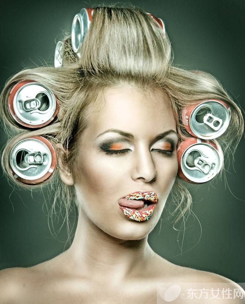 卷發(fā)夾怎么用 看日本妹子簡(jiǎn)單發(fā)夾玩弄百變?cè)煨?  height=