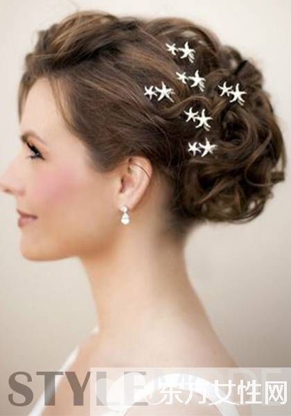 想要吸睛 這些藏在發(fā)型上的小心機(jī)還不趕緊學(xué)起來