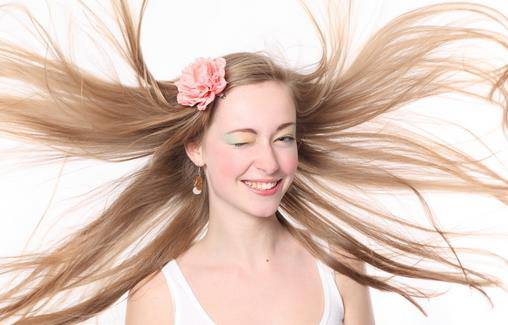 如何挑選焗油膏 讓你的頭發(fā)柔順到底