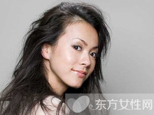 頭發(fā)靜電怎么處理 5小妙招還你一頭柔順秀發(fā)