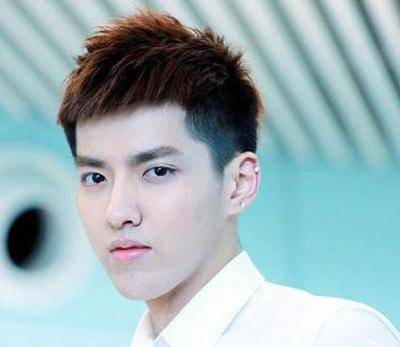 5款韓式男士發(fā)型 讓你男士氣概十足