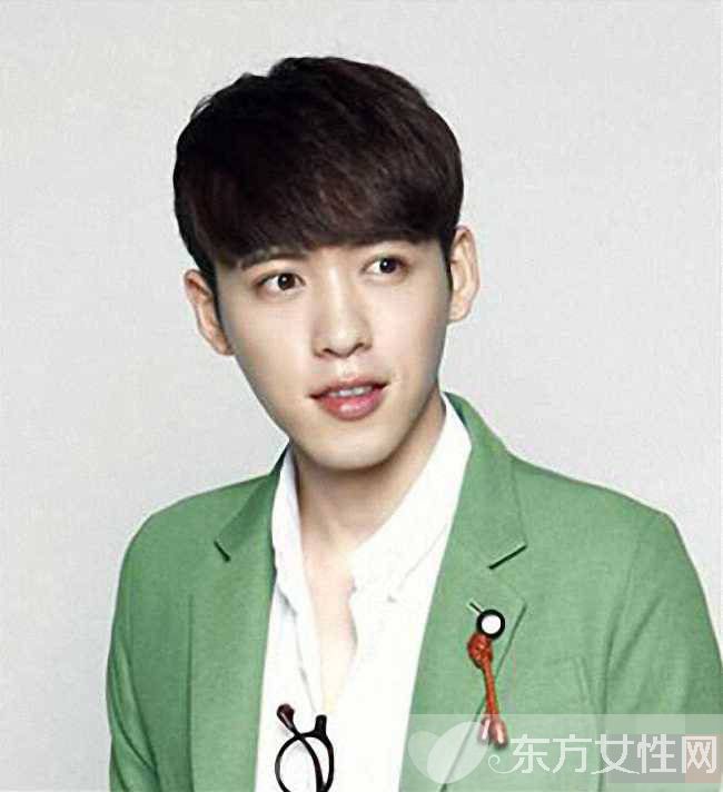 2016男生潮流發(fā)型推薦 齊劉海更顯青春范兒