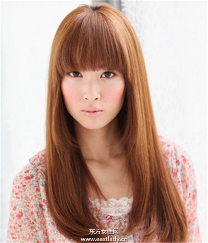 注意小細(xì)節(jié)剪出齊(斜)劉海發(fā)型