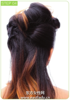 浪漫丸子頭發(fā)型做與眾不同魅力新娘