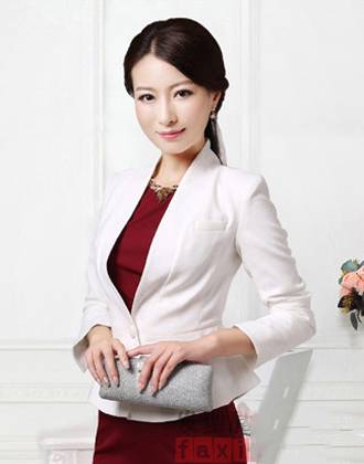 9款時(shí)尚職業(yè)裝發(fā)型 輕松幫你打造職場(chǎng)時(shí)尚達(dá)人范