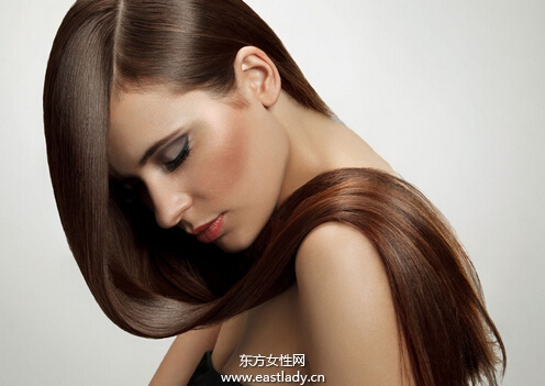 頭皮屑多是什么原因 怎么辦