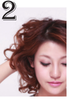 束劉海兒甜甜卷中短發(fā)隨意又不失時尚