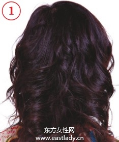 高貴典雅中發(fā)發(fā)型讓答顯得成熟穩(wěn)重