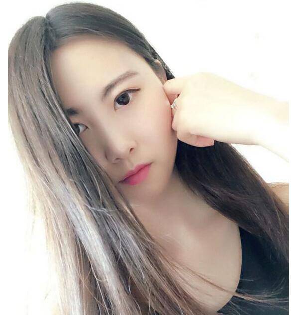 女生長臉適合什么劉海 即時(shí)尚又減齡