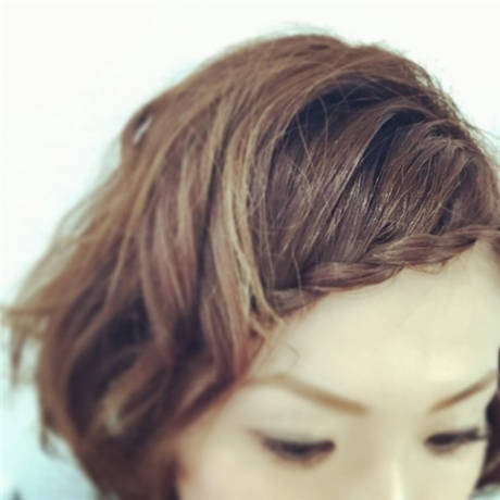 You Must Know 今年發(fā)型大勢(shì)蓬松劉海