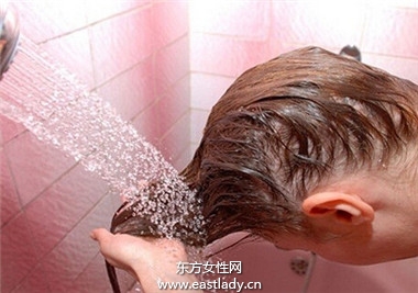 常見的6種錯誤洗頭方式 你中招了嗎