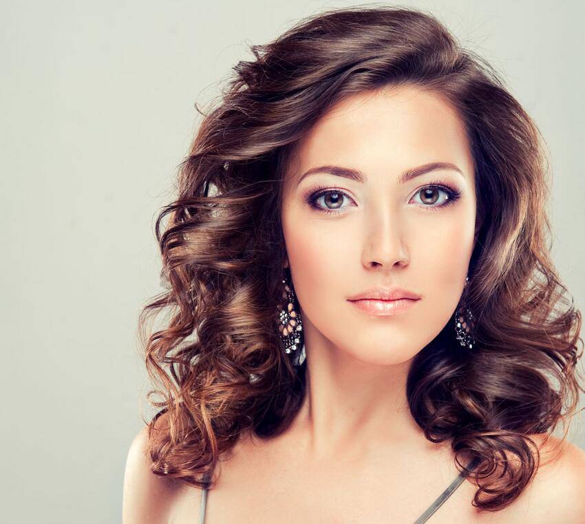 卷發(fā)如何打理更卷更好看 簡單8個步驟