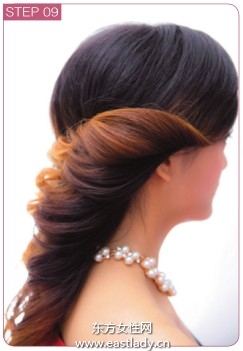 劉海后梳塑造韓式發(fā)型