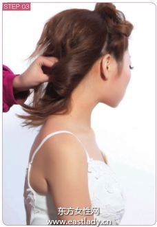 韓式編發(fā)發(fā)型搭配蝴蝶結(jié)很有甜美氣質(zhì)