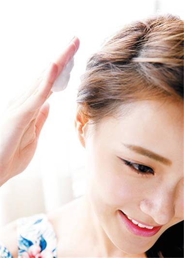 側(cè)撥發(fā)不再只能性感 簡單3招讓你成為百變女王