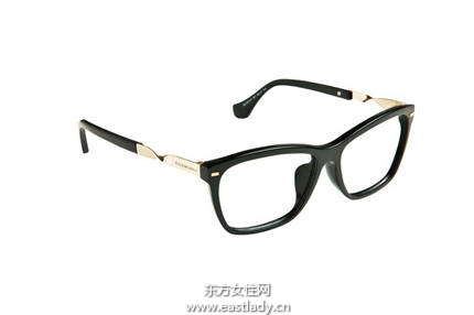 松軟發(fā)搭配時(shí)髦眼鏡 清純又性感