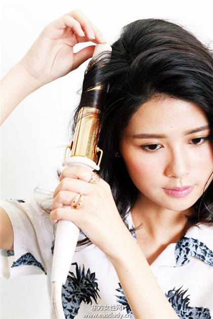 亂亂的才時(shí)尚 今年秋冬最Hot的慵懶發(fā)型