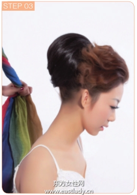 狂野系發(fā)型風情而不風塵