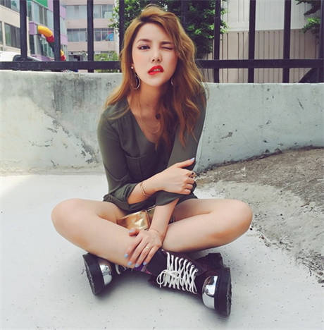 You Must Know 今年發(fā)型大勢(shì)蓬松劉海