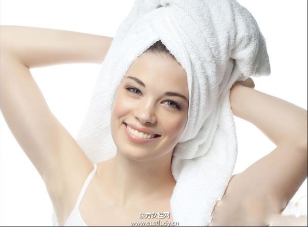 頭發(fā)油怎么辦 簡單五步讓你的秀發(fā)清爽柔亮