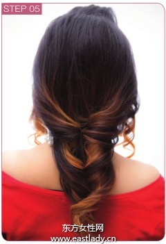 劉海后梳塑造韓式發(fā)型