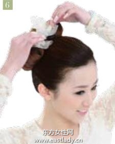 清新菠蘿頭造型給人陣陣春意