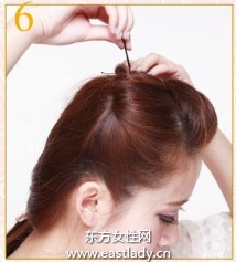 蓬松卷發(fā)塑造層次感呈現清爽印象