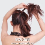 冷艷交際扭發(fā)發(fā)型制造妖艷而不媚俗酷感