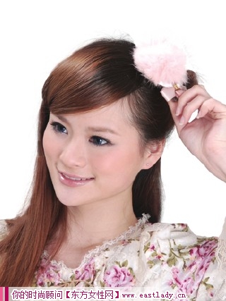 2012最新發(fā)型 歪歪辮重拾少女情懷