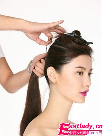 2013新款法式麻花辮的編法大方得體