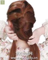 日系娛蚣辮+蝴蝶結(jié)發(fā)型 上班族扮靚好選擇