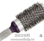 不同用途發(fā)梳打造隨意發(fā)型