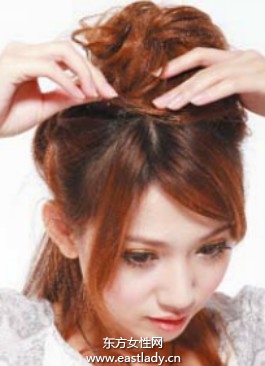 可愛(ài)發(fā)型之蓬松感半高盤發(fā)發(fā)型設(shè)計(jì)