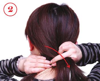 編發(fā)圖解打造甜美小女人麻花辮