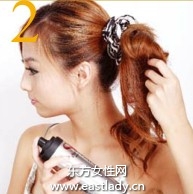 俏皮馬尾側(cè)翹辮法造型設(shè)計(jì)