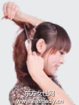 馬尾搭配樹形夾提升優(yōu)雅氣質(zhì)