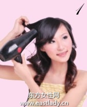 居家小束發(fā)發(fā)型設(shè)計使人活潑有氣息